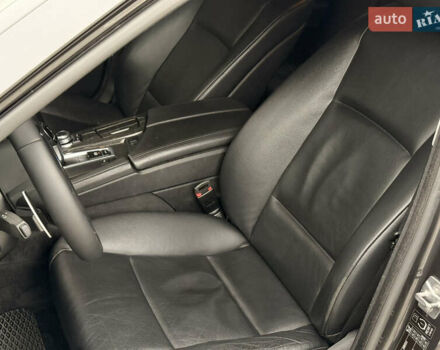 Серый БМВ 5 Серия, объемом двигателя 2.5 л и пробегом 270 тыс. км за 11800 $, фото 17 на Automoto.ua