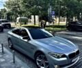 Серый БМВ 5 Серия, объемом двигателя 2 л и пробегом 300 тыс. км за 12600 $, фото 1 на Automoto.ua