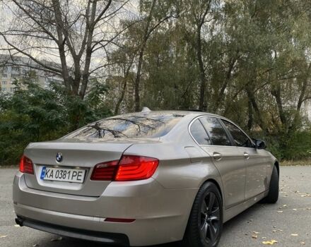 Серый БМВ 5 Серия, объемом двигателя 3 л и пробегом 320 тыс. км за 12500 $, фото 4 на Automoto.ua