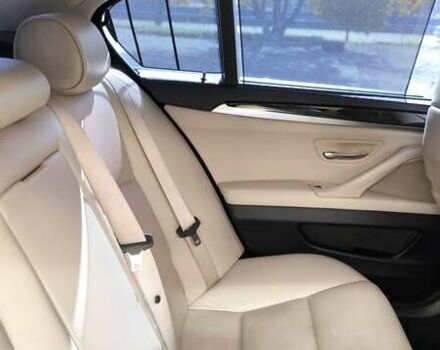 БМВ 5 Серия 2010 в Киеве на Automoto.ua Серый БМВ 5 Серия, объемом двигателя 3.5 л и пробегом 138 тыс. км за 25500 $, фото 13 на Automoto.ua