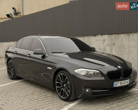 Серый БМВ 5 Серия, объемом двигателя 2.5 л и пробегом 270 тыс. км за 11800 $, фото 27 на Automoto.ua