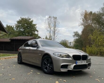 Серый БМВ 5 Серия, объемом двигателя 3 л и пробегом 320 тыс. км за 12500 $, фото 3 на Automoto.ua