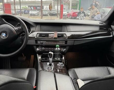 Серый БМВ 5 Серия, объемом двигателя 2 л и пробегом 217 тыс. км за 15000 $, фото 2 на Automoto.ua