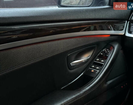 Серый БМВ 5 Серия, объемом двигателя 3 л и пробегом 260 тыс. км за 13400 $, фото 20 на Automoto.ua