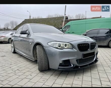 Серый БМВ 5 Серия, объемом двигателя 3 л и пробегом 307 тыс. км за 18500 $, фото 3 на Automoto.ua