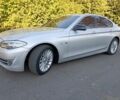 Серый БМВ 5 Серия, объемом двигателя 3 л и пробегом 221 тыс. км за 12600 $, фото 1 на Automoto.ua