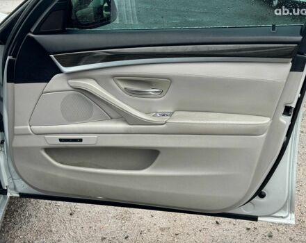 Серый БМВ 5 Серия, объемом двигателя 2 л и пробегом 310 тыс. км за 12340 $, фото 24 на Automoto.ua