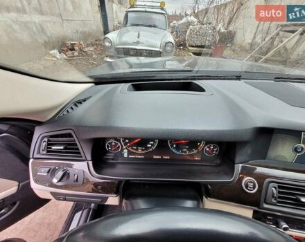 Серый БМВ 5 Серия, объемом двигателя 3 л и пробегом 272 тыс. км за 17000 $, фото 42 на Automoto.ua