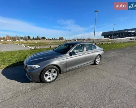Серый БМВ 5 Серия, объемом двигателя 2 л и пробегом 301 тыс. км за 10900 $, фото 1 на Automoto.ua