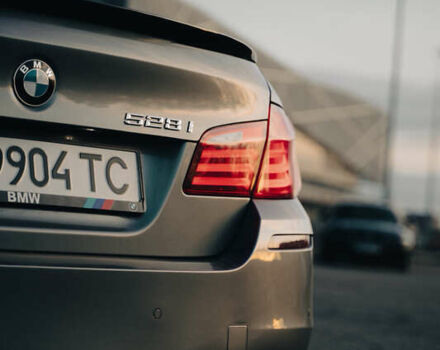 Серый БМВ 5 Серия, объемом двигателя 2 л и пробегом 168 тыс. км за 15500 $, фото 8 на Automoto.ua