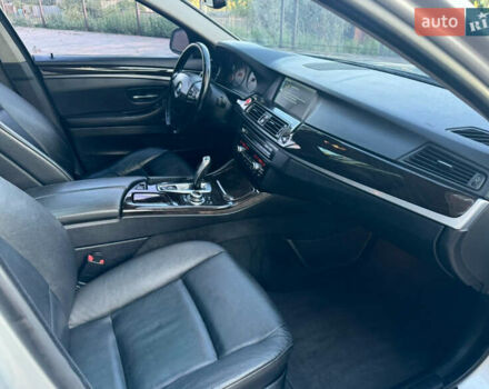 Серый БМВ 5 Серия, объемом двигателя 3 л и пробегом 260 тыс. км за 13400 $, фото 19 на Automoto.ua