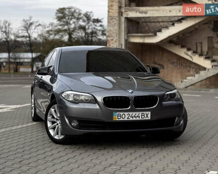 Серый БМВ 5 Серия, объемом двигателя 2 л и пробегом 260 тыс. км за 15450 $, фото 2 на Automoto.ua