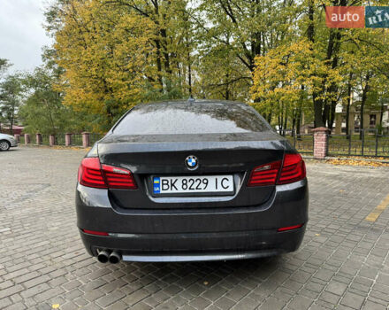 Сірий БМВ 5 Серія, об'ємом двигуна 2 л та пробігом 210 тис. км за 14000 $, фото 5 на Automoto.ua