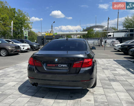 Серый БМВ 5 Серия, объемом двигателя 0 л и пробегом 180 тыс. км за 15000 $, фото 12 на Automoto.ua