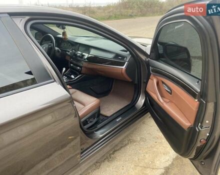 Сірий БМВ 5 Серія, об'ємом двигуна 3 л та пробігом 210 тис. км за 14000 $, фото 8 на Automoto.ua