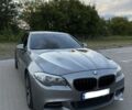 Серый БМВ 5 Серия, объемом двигателя 3 л и пробегом 255 тыс. км за 13303 $, фото 1 на Automoto.ua