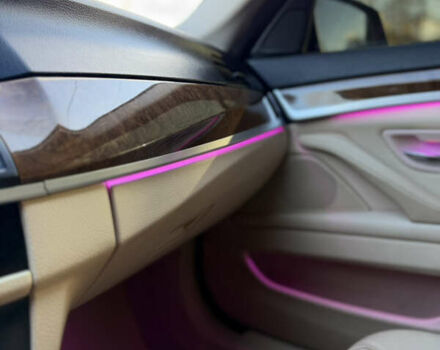 Серый БМВ 5 Серия, объемом двигателя 3 л и пробегом 223 тыс. км за 13000 $, фото 14 на Automoto.ua