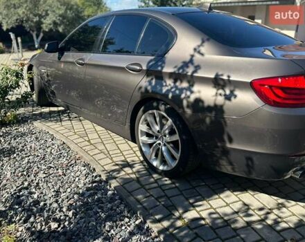 Серый БМВ 5 Серия, объемом двигателя 2.98 л и пробегом 245 тыс. км за 13000 $, фото 2 на Automoto.ua