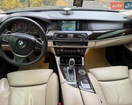 Серый БМВ 5 Серия, объемом двигателя 3 л и пробегом 275 тыс. км за 13490 $, фото 17 на Automoto.ua