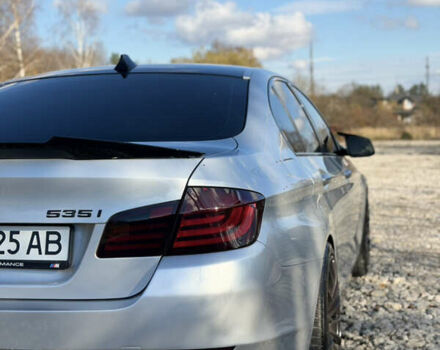 Серый БМВ 5 Серия, объемом двигателя 3 л и пробегом 223 тыс. км за 13000 $, фото 10 на Automoto.ua