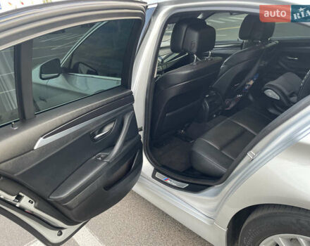 Сірий БМВ 5 Серія, об'ємом двигуна 2 л та пробігом 236 тис. км за 15400 $, фото 12 на Automoto.ua