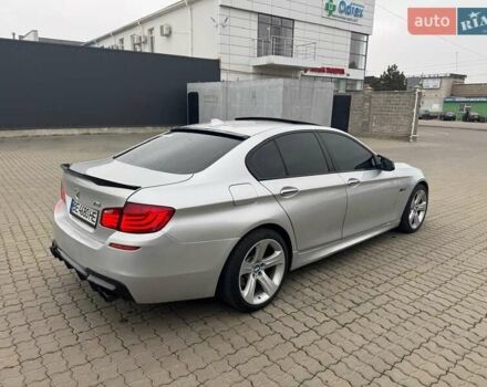 Серый БМВ 5 Серия, объемом двигателя 3 л и пробегом 260 тыс. км за 13500 $, фото 6 на Automoto.ua