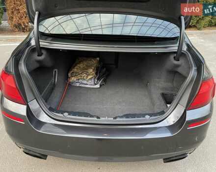 Серый БМВ 5 Серия, объемом двигателя 3 л и пробегом 186 тыс. км за 19900 $, фото 27 на Automoto.ua