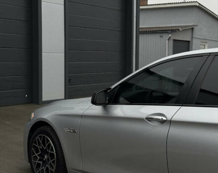 Серый БМВ 5 Серия, объемом двигателя 2.98 л и пробегом 256 тыс. км за 13999 $, фото 17 на Automoto.ua