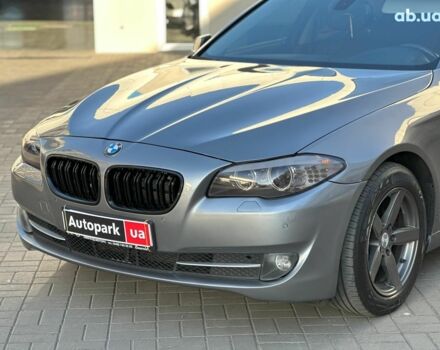 Сірий БМВ 5 Серія, об'ємом двигуна 2 л та пробігом 236 тис. км за 13440 $, фото 5 на Automoto.ua