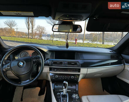 Серый БМВ 5 Серия, объемом двигателя 2.99 л и пробегом 285 тыс. км за 18500 $, фото 7 на Automoto.ua