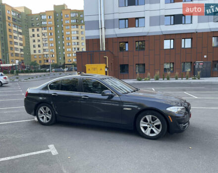 Серый БМВ 5 Серия, объемом двигателя 2 л и пробегом 187 тыс. км за 9999 $, фото 5 на Automoto.ua