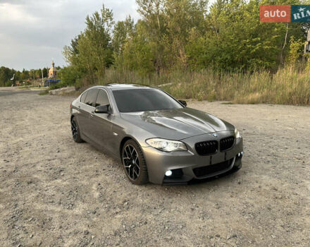 БМВ 5 Серия 2012 в Полтаве на Automoto.ua Серый БМВ 5 Серия, объемом двигателя 2 л и пробегом 205 тыс. км за 14900 $, фото 3 на Automoto.ua