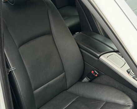 Серый БМВ 5 Серия, объемом двигателя 2.98 л и пробегом 165 тыс. км за 16000 $, фото 2 на Automoto.ua