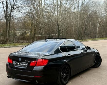 Серый БМВ 5 Серия, объемом двигателя 3 л и пробегом 210 тыс. км за 14600 $, фото 2 на Automoto.ua