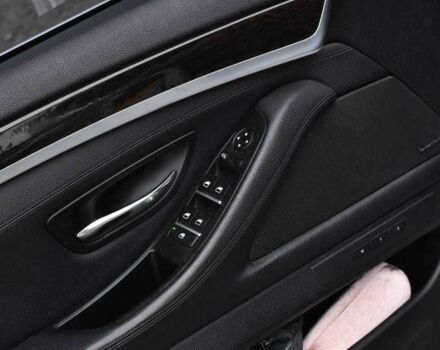 Серый БМВ 5 Серия, объемом двигателя 3 л и пробегом 250 тыс. км за 12499 $, фото 10 на Automoto.ua