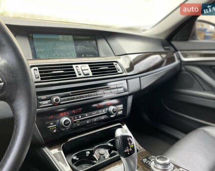 Серый БМВ 5 Серия, объемом двигателя 3 л и пробегом 262 тыс. км за 11999 $, фото 20 на Automoto.ua