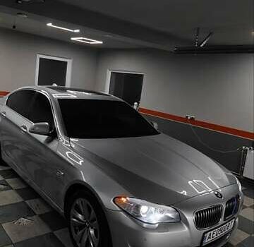 Серый БМВ 5 Серия, объемом двигателя 3 л и пробегом 250 тыс. км за 12500 $, фото 1 на Automoto.ua