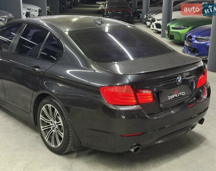 Серый БМВ 5 Серия, объемом двигателя 2.98 л и пробегом 218 тыс. км за 15900 $, фото 11 на Automoto.ua