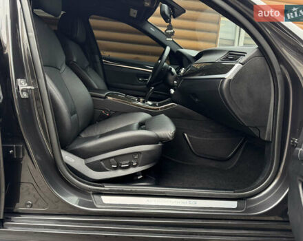 Серый БМВ 5 Серия, объемом двигателя 3 л и пробегом 108 тыс. км за 15999 $, фото 42 на Automoto.ua