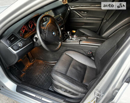Серый БМВ 5 Серия, объемом двигателя 2 л и пробегом 231 тыс. км за 13100 $, фото 13 на Automoto.ua