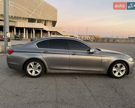 Серый БМВ 5 Серия, объемом двигателя 2 л и пробегом 229 тыс. км за 14200 $, фото 7 на Automoto.ua