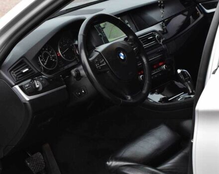 Серый БМВ 5 Серия, объемом двигателя 3 л и пробегом 250 тыс. км за 12499 $, фото 6 на Automoto.ua