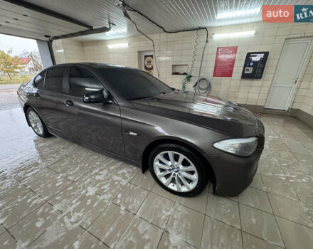 БМВ 5 Серия 2012 в Жовкве на Automoto.ua Серый БМВ 5 Серия, объемом двигателя 2 л и пробегом 274 тыс. км за 13500 $, фото 8 на Automoto.ua