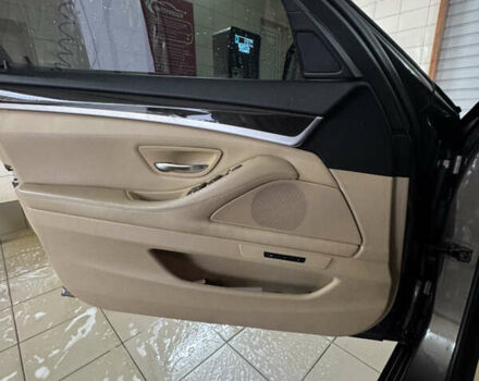 БМВ 5 Серия 2012 в Жовкве на Automoto.ua Серый БМВ 5 Серия, объемом двигателя 2 л и пробегом 274 тыс. км за 13500 $, фото 33 на Automoto.ua