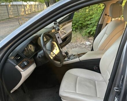 Сірий БМВ 5 Серія, об'ємом двигуна 2 л та пробігом 3 тис. км за 11000 $, фото 2 на Automoto.ua