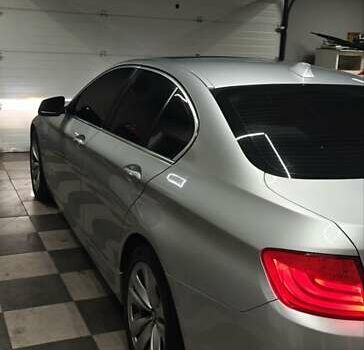 Серый БМВ 5 Серия, объемом двигателя 3 л и пробегом 250 тыс. км за 12500 $, фото 2 на Automoto.ua