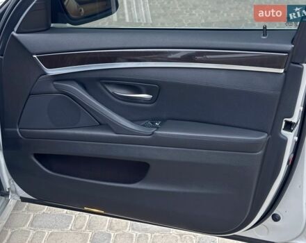 Серый БМВ 5 Серия, объемом двигателя 2 л и пробегом 198 тыс. км за 15300 $, фото 75 на Automoto.ua