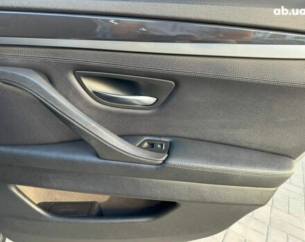 Сірий БМВ 5 Серія, об'ємом двигуна 2 л та пробігом 236 тис. км за 13440 $, фото 15 на Automoto.ua