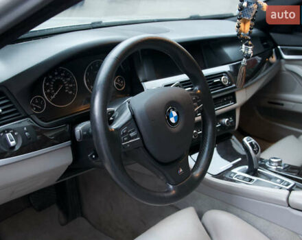 Серый БМВ 5 Серия, объемом двигателя 2 л и пробегом 186 тыс. км за 15000 $, фото 7 на Automoto.ua