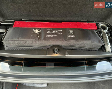 Серый БМВ 5 Серия, объемом двигателя 3 л и пробегом 186 тыс. км за 19900 $, фото 29 на Automoto.ua